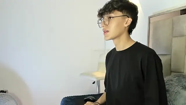 bellmontneon online show from 10/13/25, 11:43