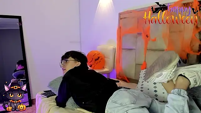 bellmontneon online show from 10/20/25, 11:43