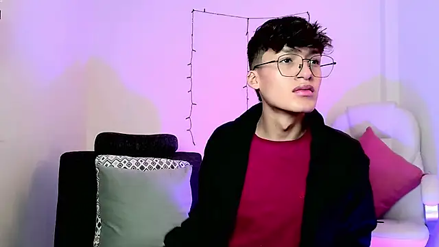 Snapshot of bellmontneon chatting on 11/05/25, 11:21 bellmontneon online show from 11/05/25, 11:21