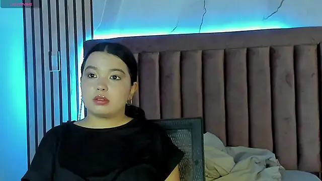 Snapshot of LunaWiill_ chatting on 09/22/25, 12:18 LunaWiill online show from 09/22/25, 12:18