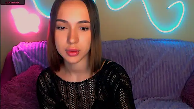 Snapshot of Mia_cutie77 chatting on 10/14/25, 09:54 Mia cutie77 online show from 10/14/25, 09:54