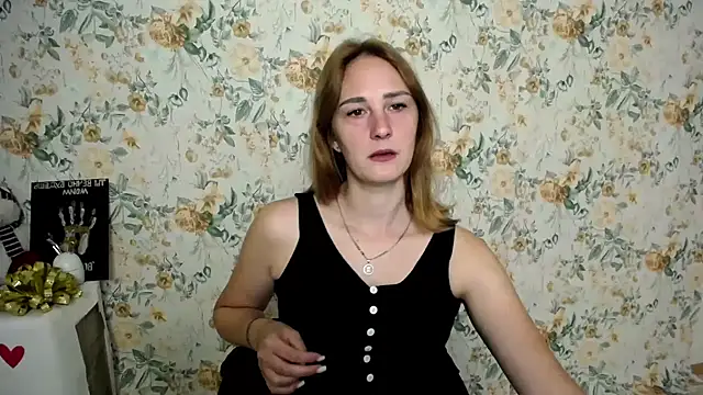 Snapshot of Milana_Cutie_ chatting on 09/25/25, 05:55 Milana Cutie  online show from 09/25/25, 05:55