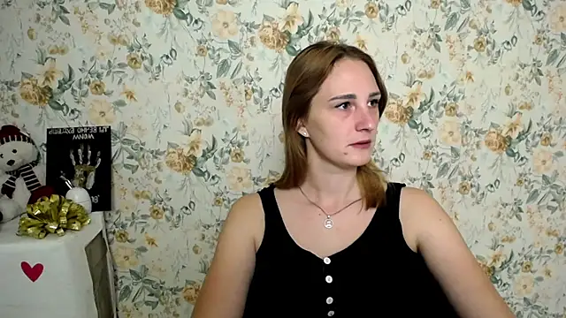 Snapshot of Milana_Cutie_ chatting on 10/02/25, 05:47 Milana Cutie  online show from 10/02/25, 05:47