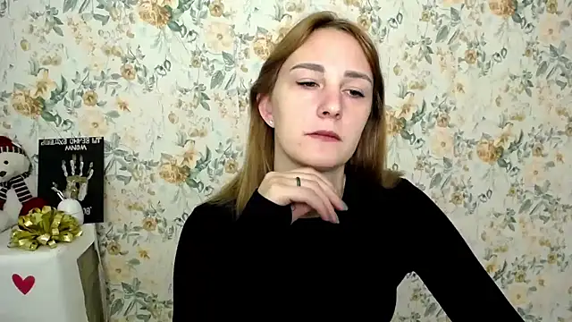 Snapshot of Milana_Cutie_ chatting on 10/09/25, 06:00 Milana Cutie  online show from 10/09/25, 06:00