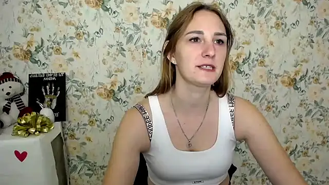 Snapshot of Milana_Cutie_ chatting on 10/10/25, 06:23 Milana Cutie  online show from 10/10/25, 06:23