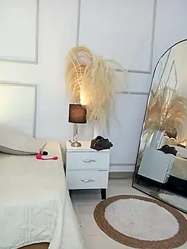 Snapshot of Violet_and_Paul chatting on 10/19/25, 03:18 Violet and Paul online show from 10/19/25, 03:18