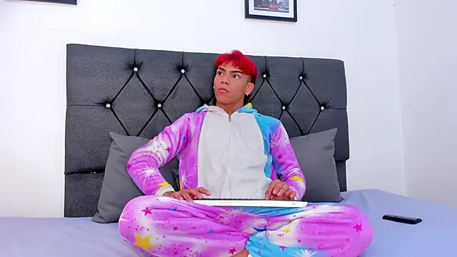 enzo carter online show from 09/20/25, 02:07