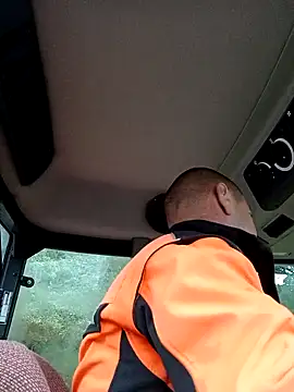 hugoboys4576 online show from 09/24/25, 07:23