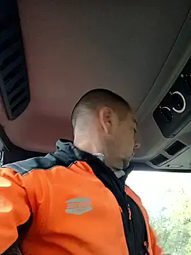 hugoboys4576 online show from 10/07/25, 06:54