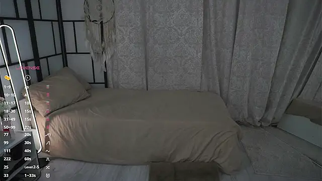 Snapshot of JinnySitts chatting on 10/05/25, 08:40 JinnySitts online show from 10/05/25, 08:40