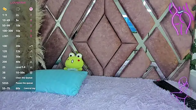 Flufi 740 online show from 09/20/25, 12:11