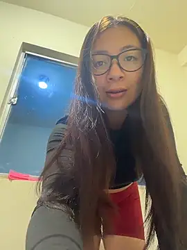Snapshot of Karlee_Grey1 chatting on 02/11/26, 04:28 Karlee Grey1 online show from 02/11/26, 04:28