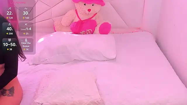 CatalinaBel online show from 10/03/25, 06:16