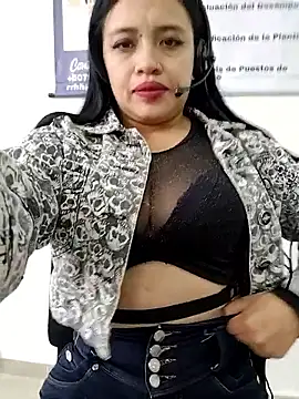 Snapshot of MILA__06 chatting on 11/08/25, 11:54 MILA 06 online show from 11/08/25, 11:54