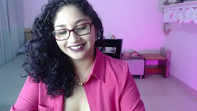 Gia Dior online show from 10/03/25, 12:07