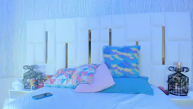 Snapshot of mia_vy chatting on 11/03/25, 01:29 mia vy online show from 11/03/25, 01:29