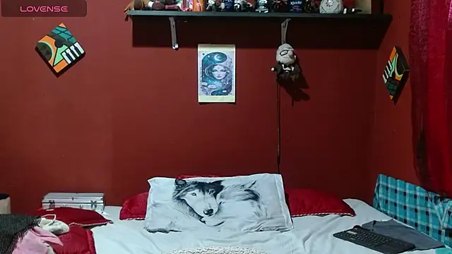 Snapshot of Sasharosee2 chatting on 12/04/25, 12:25 Sasharosee2 online show from 12/04/25, 12:25