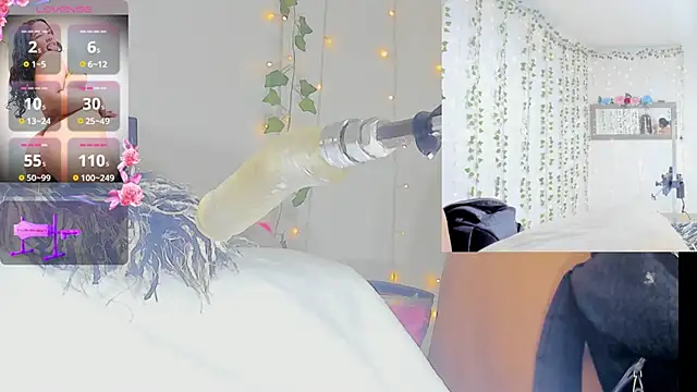 Ashley  Jones   online show from 04/29/26, 09:02