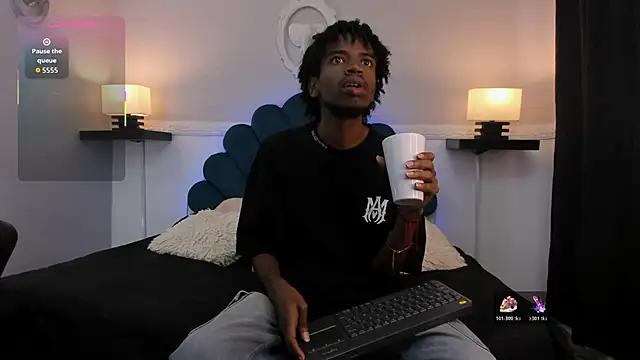 AllexJacob online show from 10/18/25, 01:01