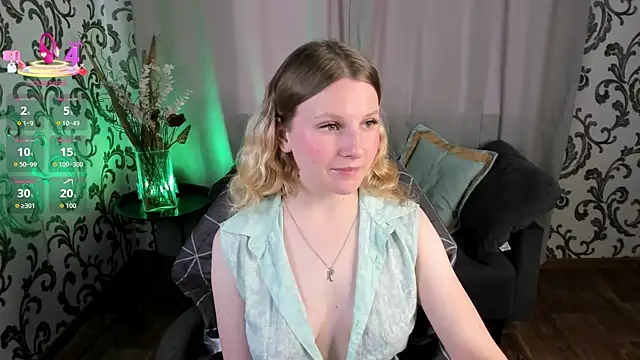 Snapshot of _Velvet_peach_ chatting on 10/20/25, 10:27 Velvet peach online show from 10/20/25, 10:27