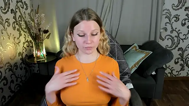 Snapshot of _Velvet_peach_ chatting on 10/21/25, 11:55 Velvet peach online show from 10/21/25, 11:55