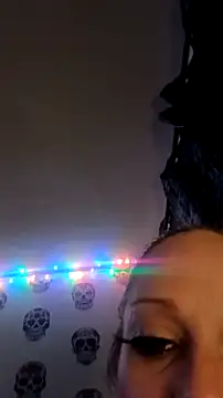 Snapshot of curvybabe88 chatting on 11/16/25, 10:37 curvybabe88 online show from 11/16/25, 10:37