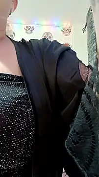 Snapshot of curvybabe88 chatting on 11/29/25, 09:07 curvybabe88 online show from 11/29/25, 09:07