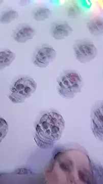 Snapshot of curvybabe88 chatting on 12/02/25, 08:48 curvybabe88 online show from 12/02/25, 08:48