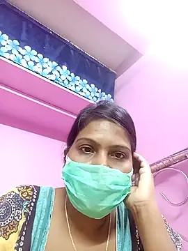 HEENA STRIP online show from 09/18/25, 09:33