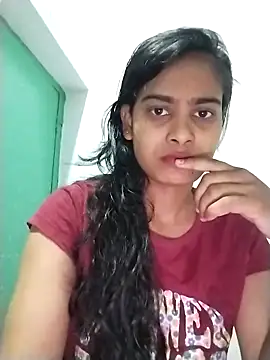 ms-naina online show from 03/15/26, 07:58