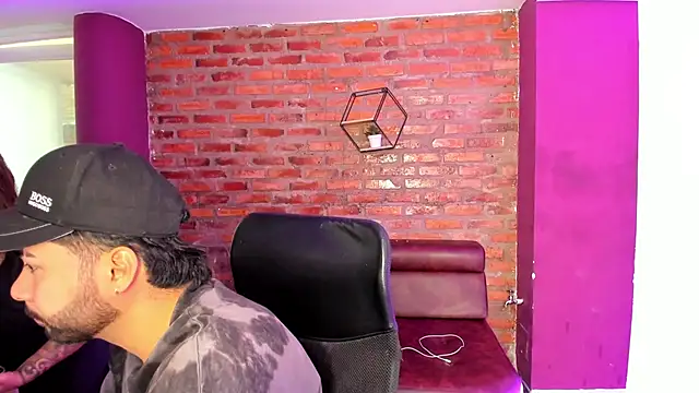 Hot Threesomee online show from 09/27/25, 01:27