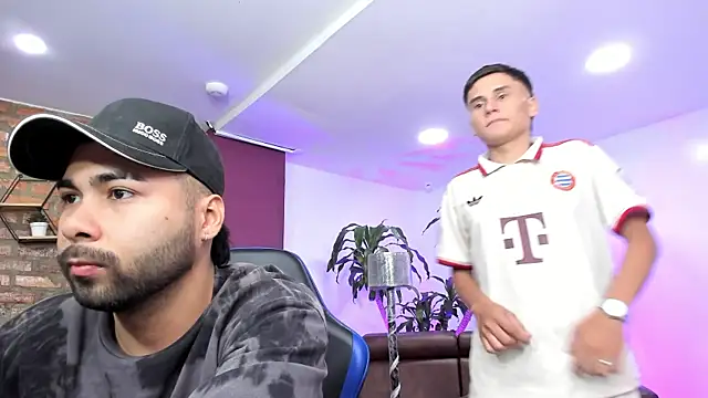 Hot Threesomee online show from 10/09/25, 01:31