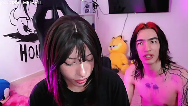 Snapshot of Everlong_ chatting on 11/18/25, 02:50 Everlong online show from 11/18/25, 02:50