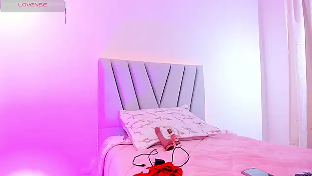 Doll lauren online show from 10/17/25, 05:59