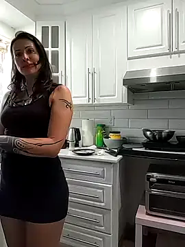 AliciaSofia online show from 09/18/25, 08:55