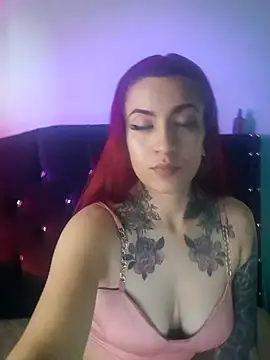 Snapshot of gabii_hardy chatting on 11/20/25, 07:35 gabii hardy online show from 11/20/25, 07:35