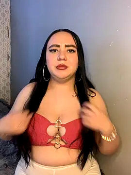 Snapshot of Ssusann_Pink chatting on 09/26/25, 01:53 Ssusann Pink online show from 09/26/25, 01:53