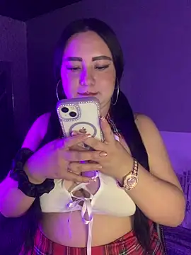 Snapshot of Ssusann_Pink chatting on 09/30/25, 03:00 Ssusann Pink online show from 09/30/25, 03:00