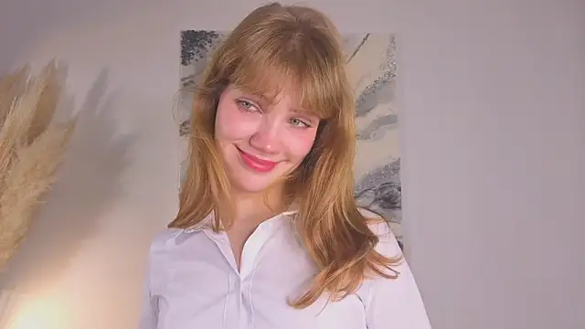 Snapshot of pienaple chatting on 10/21/25, 04:13 pienaple online show from 10/21/25, 04:13