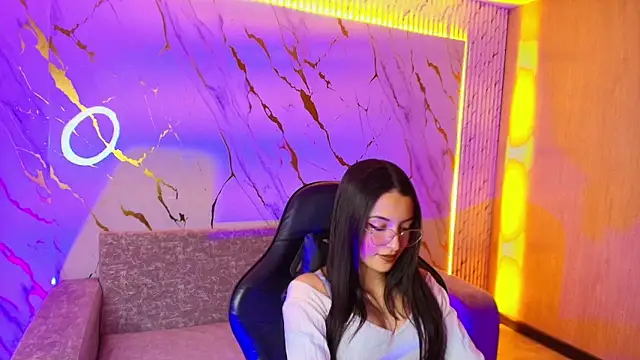 Snapshot of sophiadoll_tf chatting on 09/23/25, 08:01 sophiadoll tf online show from 09/23/25, 08:01