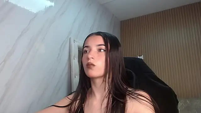 Snapshot of sophiadoll_tf chatting on 09/26/25, 08:35 sophiadoll tf online show from 09/26/25, 08:35