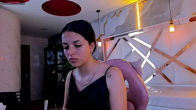 sophiadoll tf online show from 07/28/26, 12:59