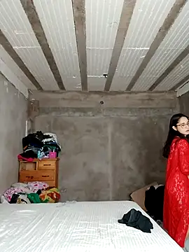 Snapshot of linameii chatting on 10/03/25, 05:54 linameii online show from 10/03/25, 05:54