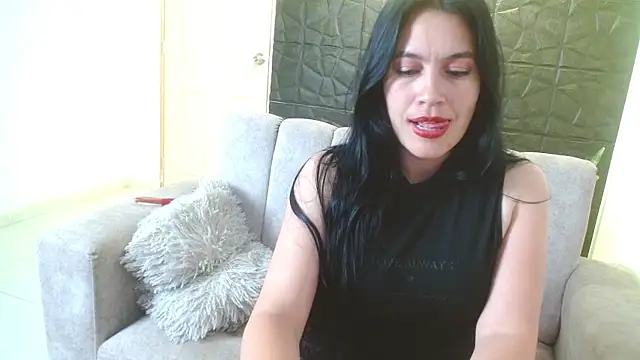 Snapshot of cristal1609 chatting on 10/03/25, 01:30 cristal1609 online show from 10/03/25, 01:30