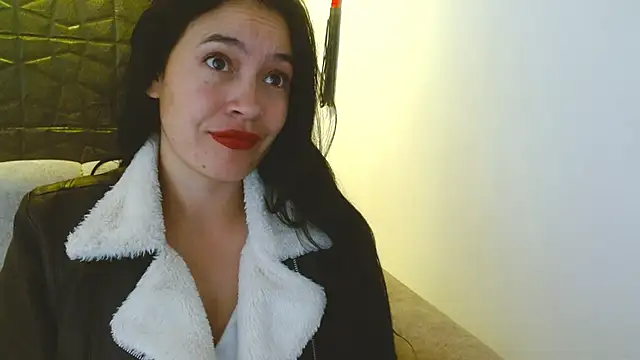 Snapshot of cristal1609 chatting on 10/04/25, 01:09 cristal1609 online show from 10/04/25, 01:09