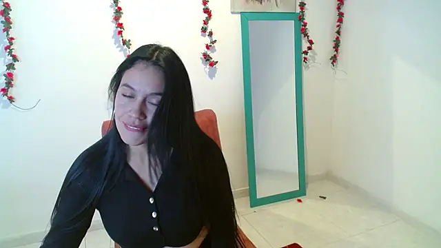 Snapshot of cristal1609 chatting on 10/18/25, 03:24 cristal1609 online show from 10/18/25, 03:24