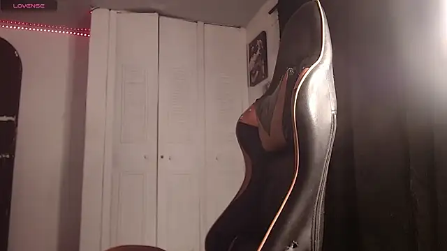 Chrys harris77 online show from 11/28/25, 01:52