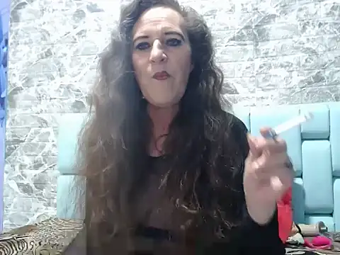 Snapshot of chanel-lam chatting on 10/22/25, 01:00 chanel-lam online show from 10/22/25, 01:00