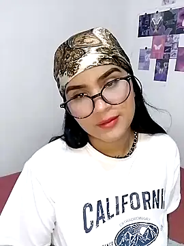 Renata Zoe online show from 09/27/25, 01:21