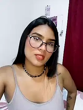 Renata Zoe online show from 10/05/25, 01:04